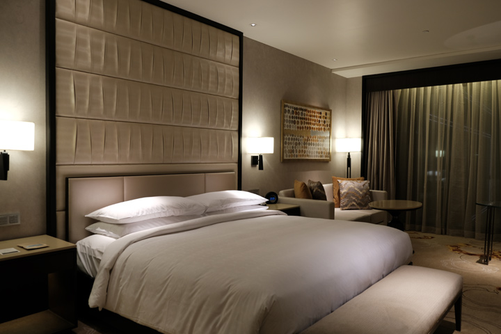 ▲入住位於馬尼拉Newport W o r l d Resort的喜來登飯店，可輕鬆走訪異國美饌餐廳、劇院影城、購物商城與賭場。　記者-梁書眉／攝