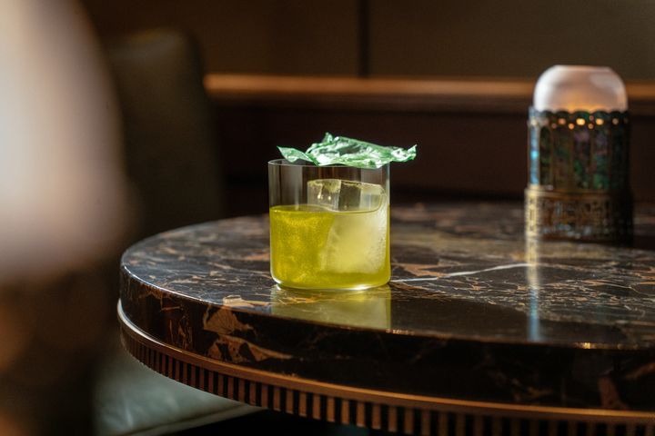 ▲Agate 是含草本成分的飲料，注入了30種獨特的植物精華。【※ 禁止酒駕；安全誠無價，酒後找代駕。】　圖：富國島麗晶酒店／提供