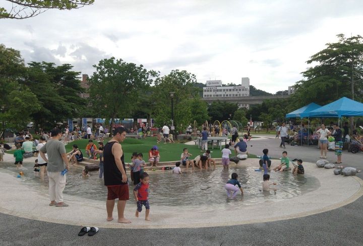 ▲陽光遊戲場水樂園讓小朋友開心玩水。　圖：新北市政府水利局／提供